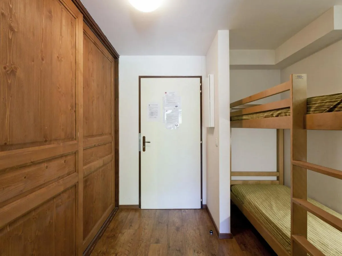 Image 6 of Spacieux Appartement avec Balcon pour 8 Personnes à Brides-les-Bains – FR-1-512-1