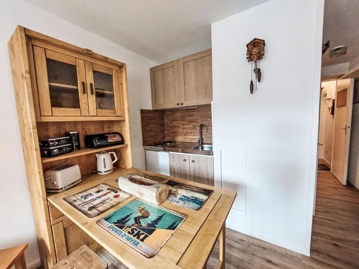 Image 1 of Studio Asters 323 Bâtiment A1 by Interhome