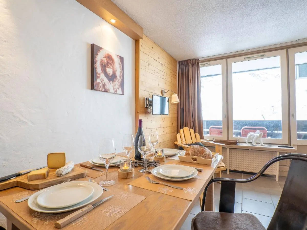 Image 2 of Studio Grandes Platières I-11 by Interhome