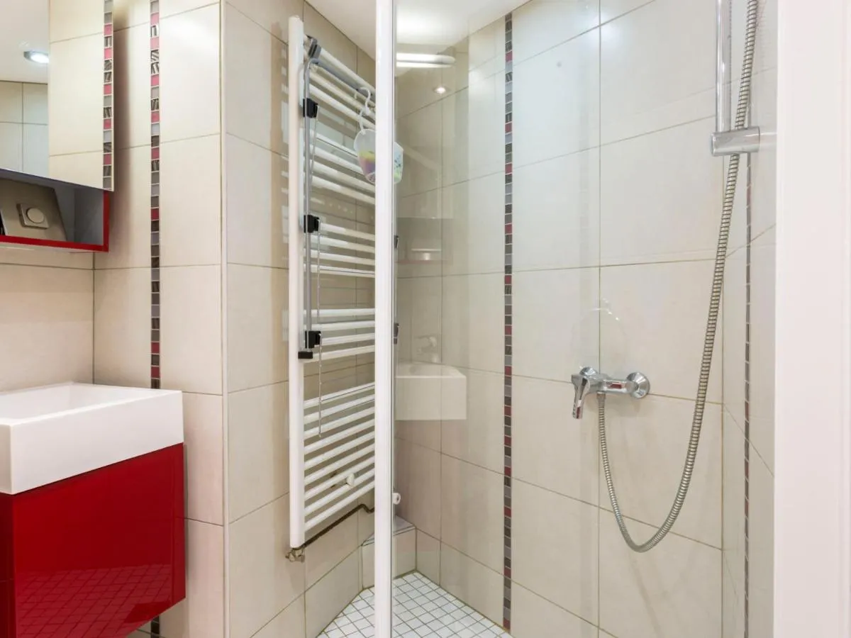 Image 4 of Studio Le Sefcotel – Val Claret-22 by Interhome