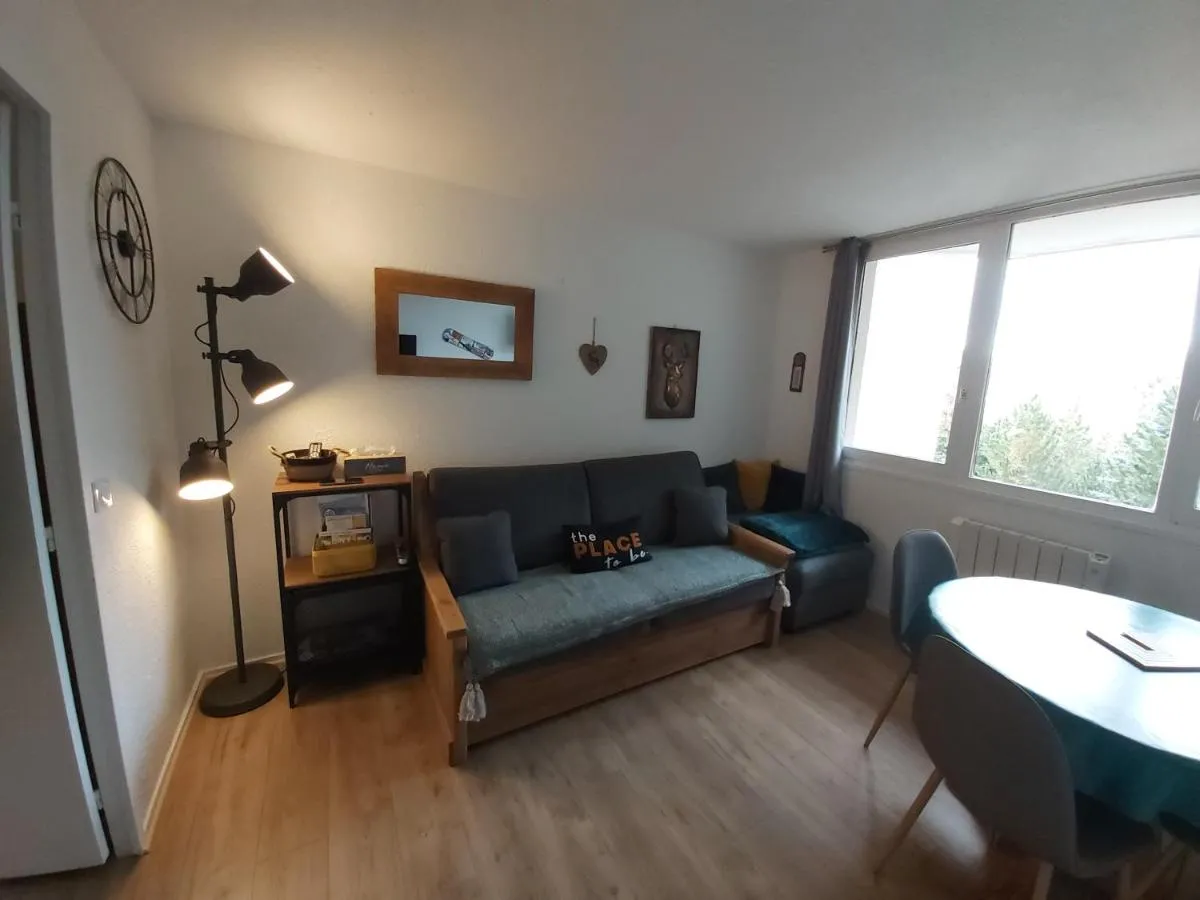 Image 2 of Studio Les Menuires – pied des pistes