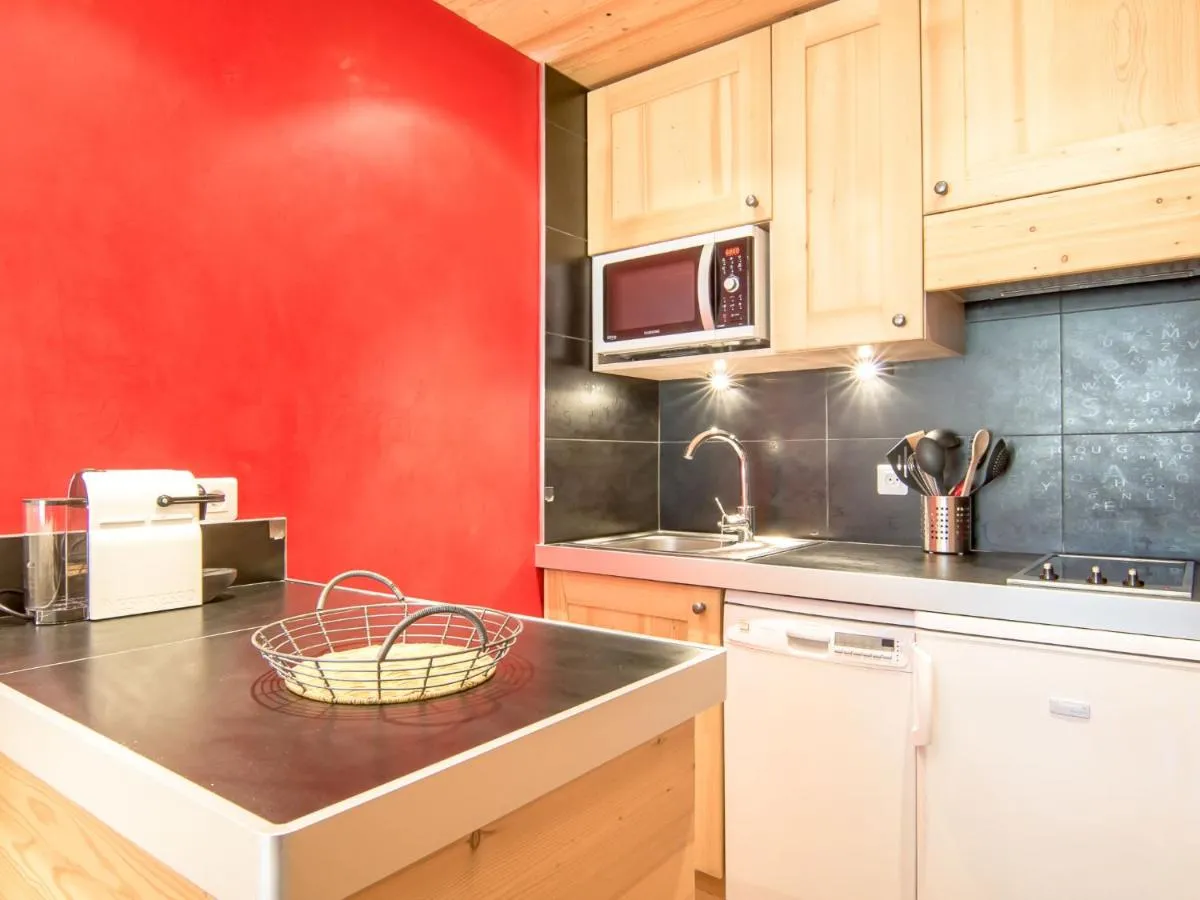 Image 3 of Studio Les Tommeuses – Val Claret-31 by Interhome