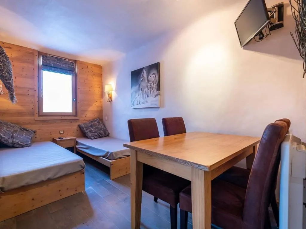 Image of Studio confortable, casier à ski, proche pistes, Méribel – FR-1-355-164