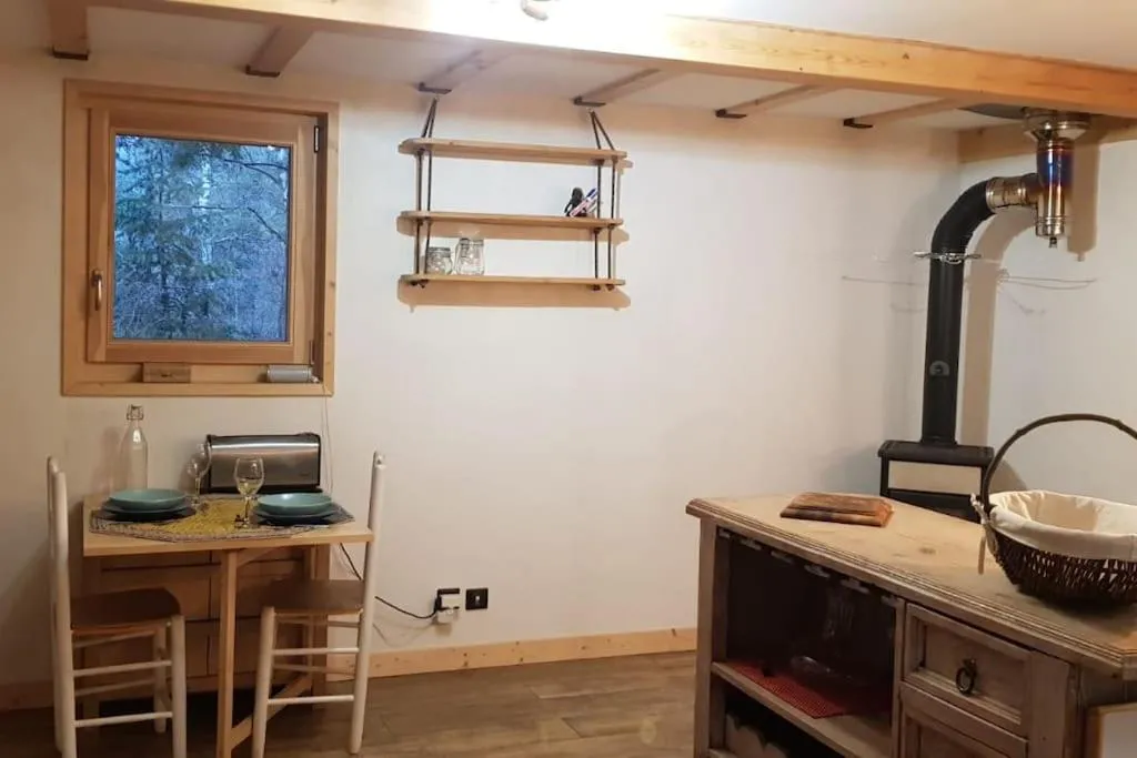 Image 3 of Studio en lisière de forêt