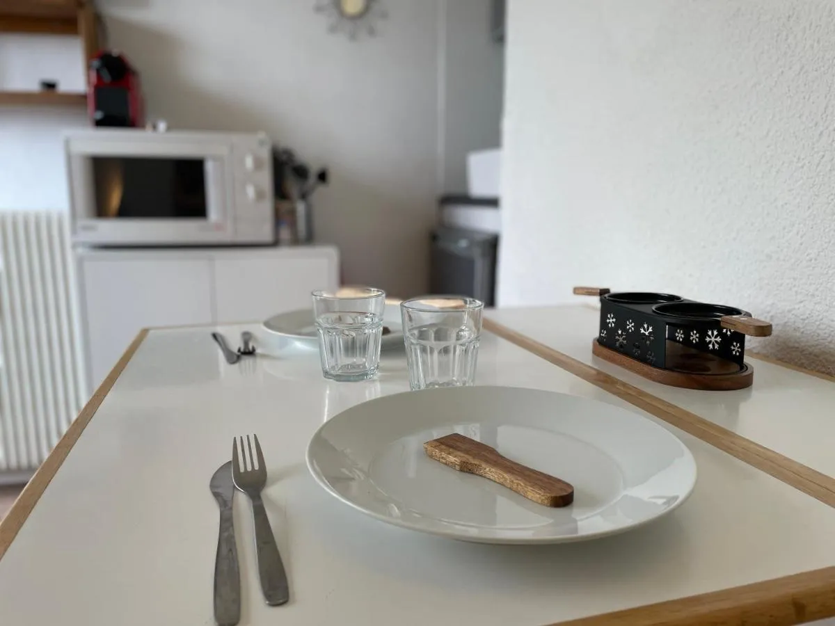 Image 6 of Studio rénové avec accès direct aux pistes et la Croisette, au coeur des Menuires