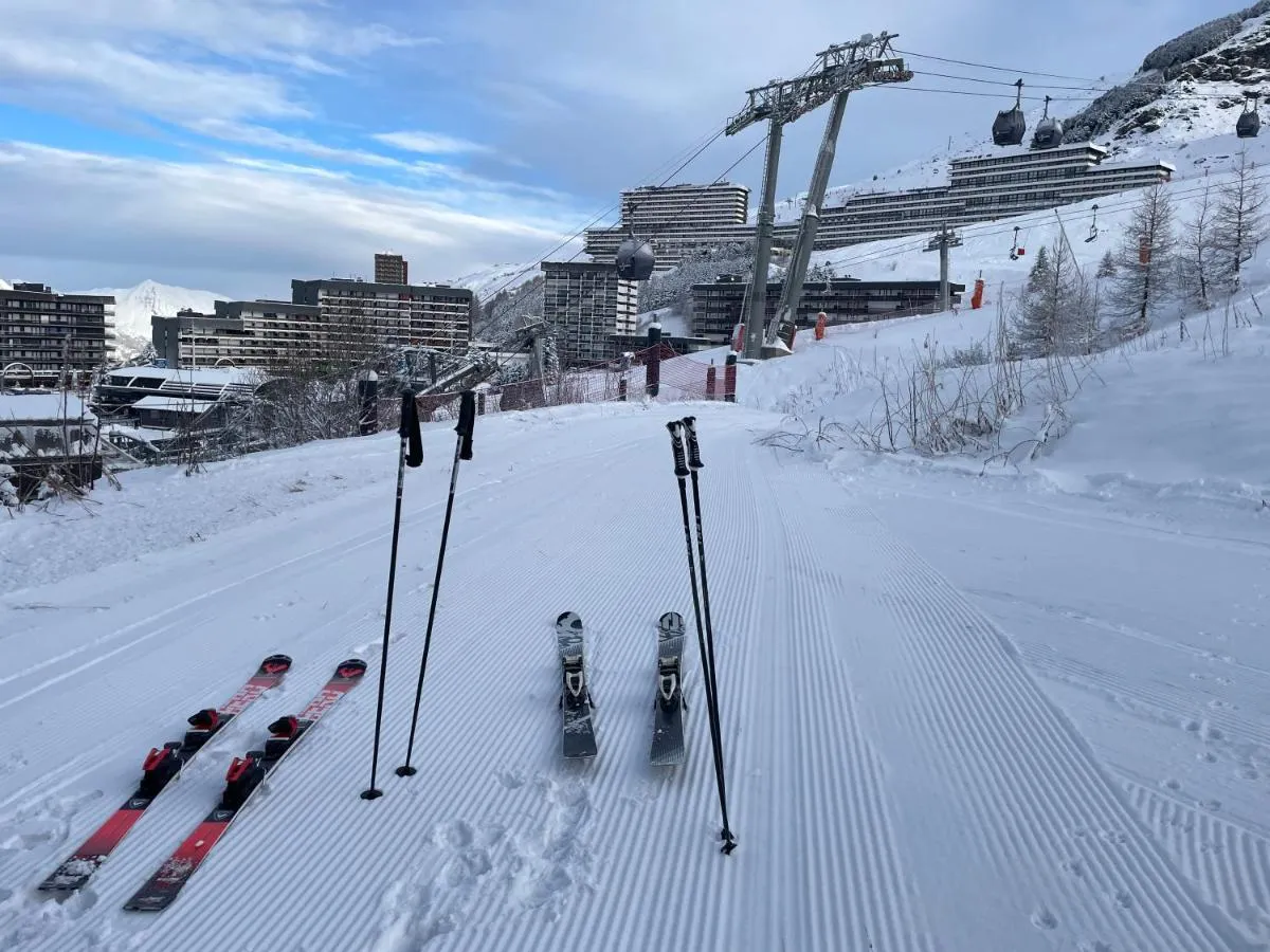 Image 5 of Studio rénové avec accès direct aux pistes et la Croisette, au coeur des Menuires