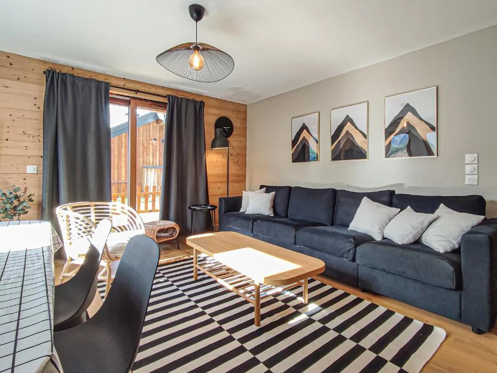 Image of Superbe Chalet Duplex 3* avec Parking et WIFI au Pied des Pistes, Valmorel – FR-1-356-392