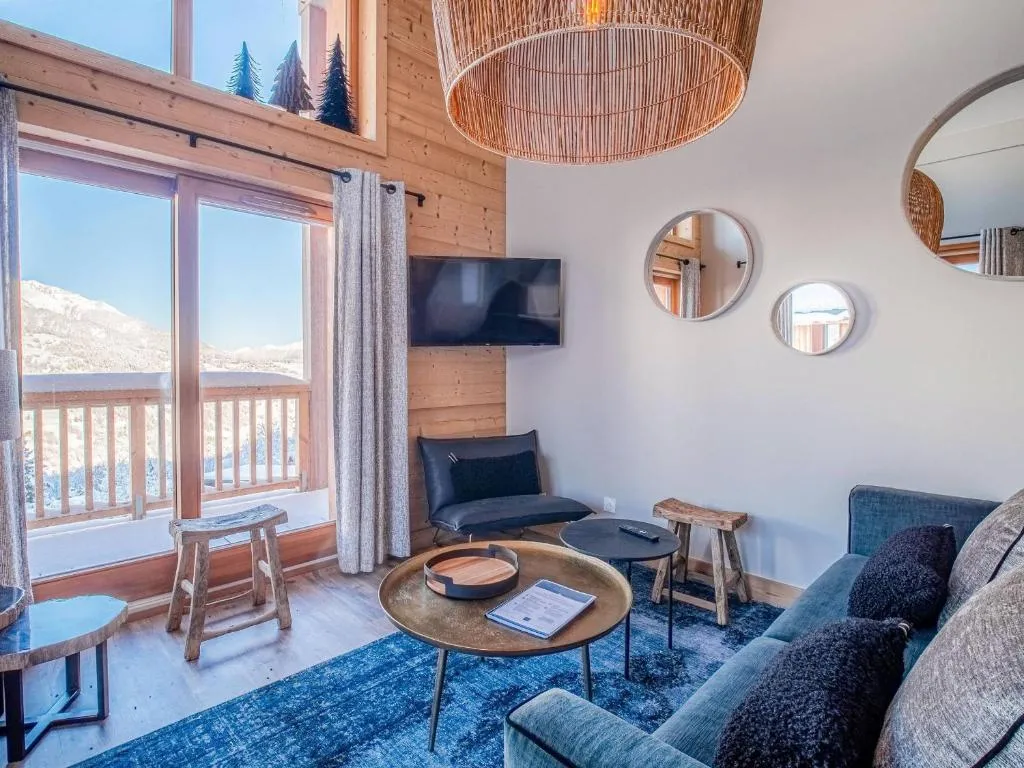 Image of Superbe chalet duplex 3* avec prestations hôtelières, pied de pistes, parking, wifi – FR-1-356-378