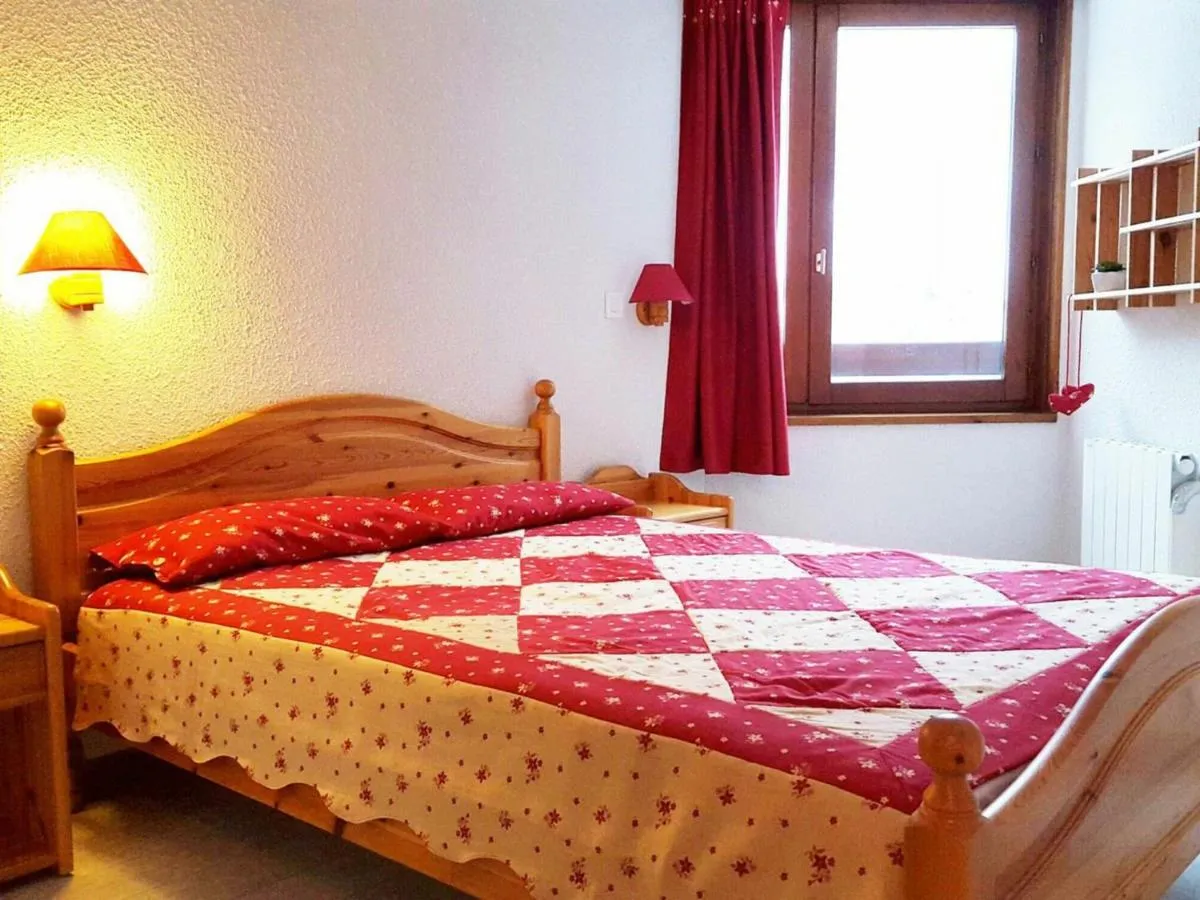 Image 2 of T3 Montagne, 2 chambres, centre station, skis aux pieds – FR-1-513-38