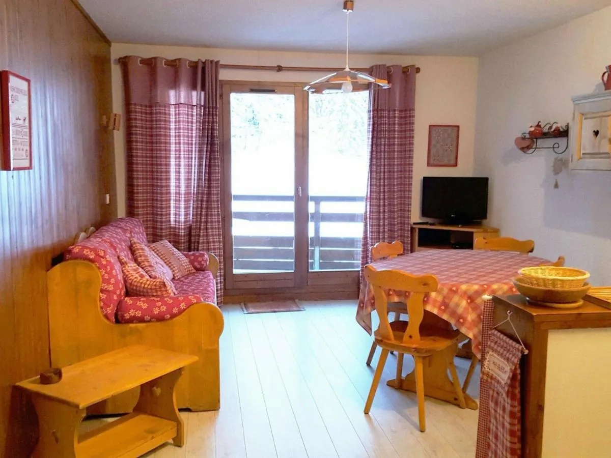 Image 1 of T3 Montagne, 2 chambres, centre station, skis aux pieds – FR-1-513-38