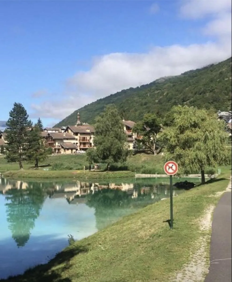 Image 4 of Très bel appartement face au lac de Bozel