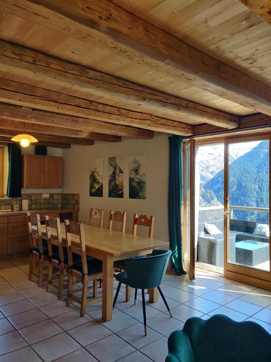 Image 3 of Unique à Champagny l’appartement Panoramik dans un Chalet d’Alpage avec une vue exceptionnelle