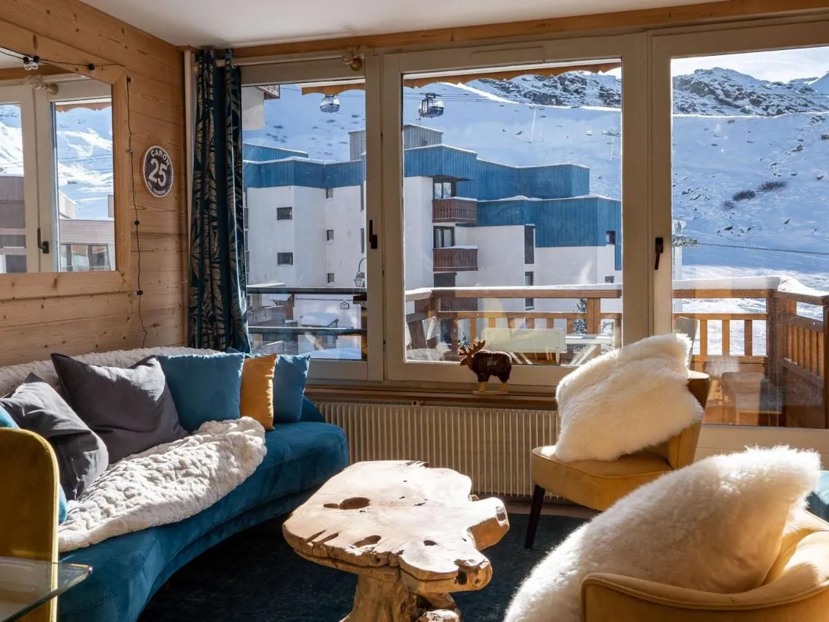 Image 1 of Val Thorens – Appt 6 pers rénové, 2 chambres, WiFi, loc. à skis, proche pistes – FR-1-637-28