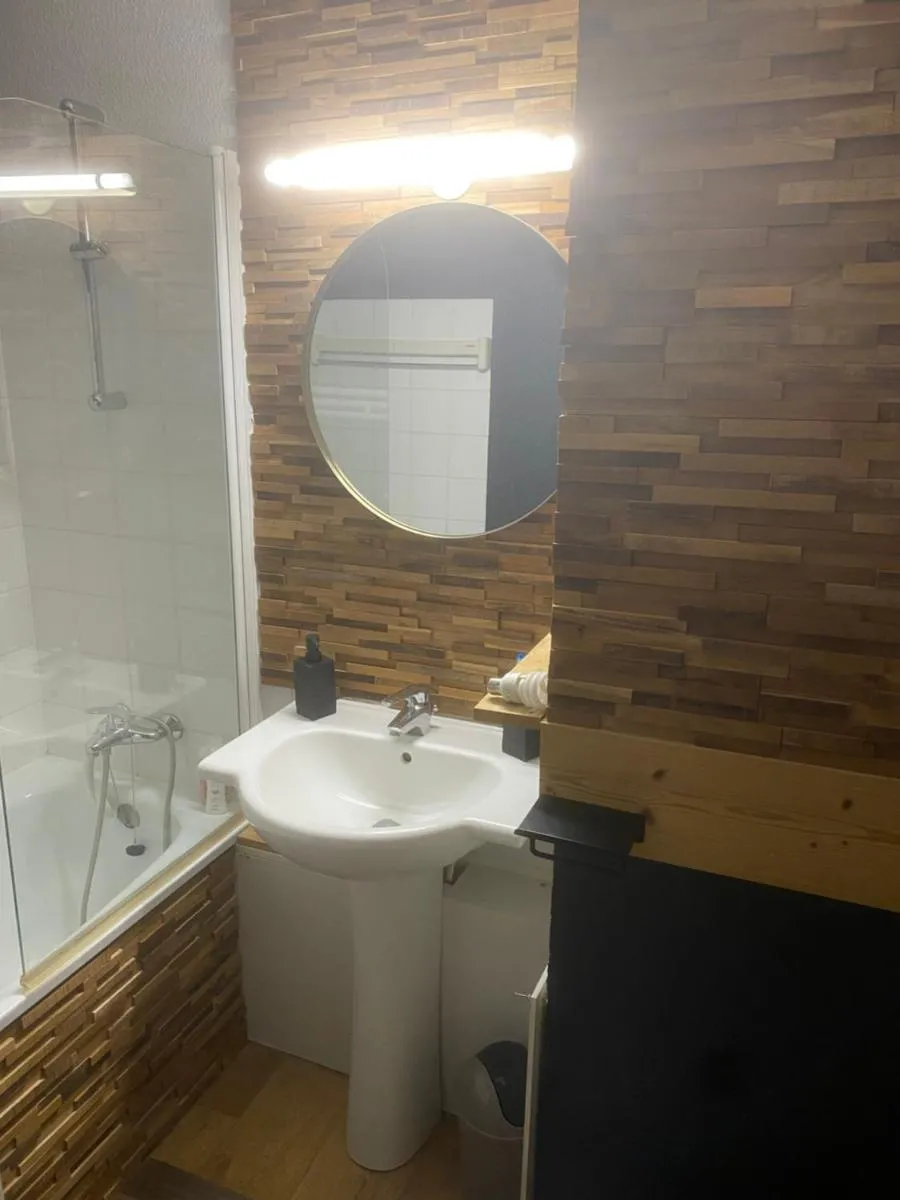 Image 2 of Val Thorens studio cabine sud , centre station