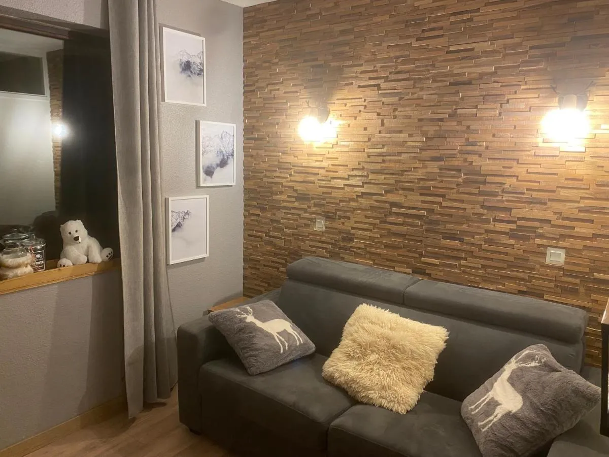 Image 6 of Val Thorens studio cabine sud , centre station