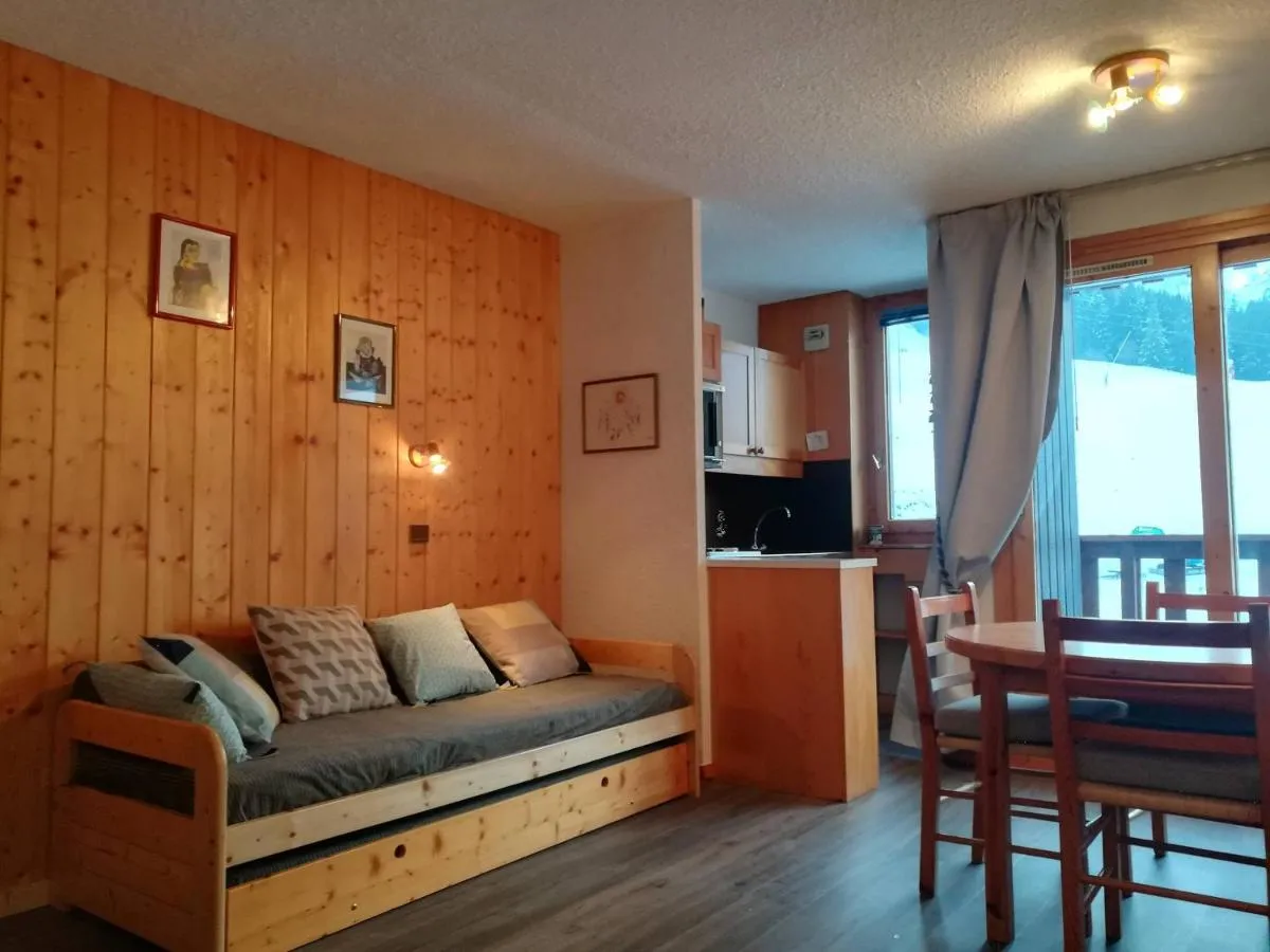 Image 1 of Valmorel: Apt Ski aux Pieds, 4 pers, Balcon – FR-1-356-496