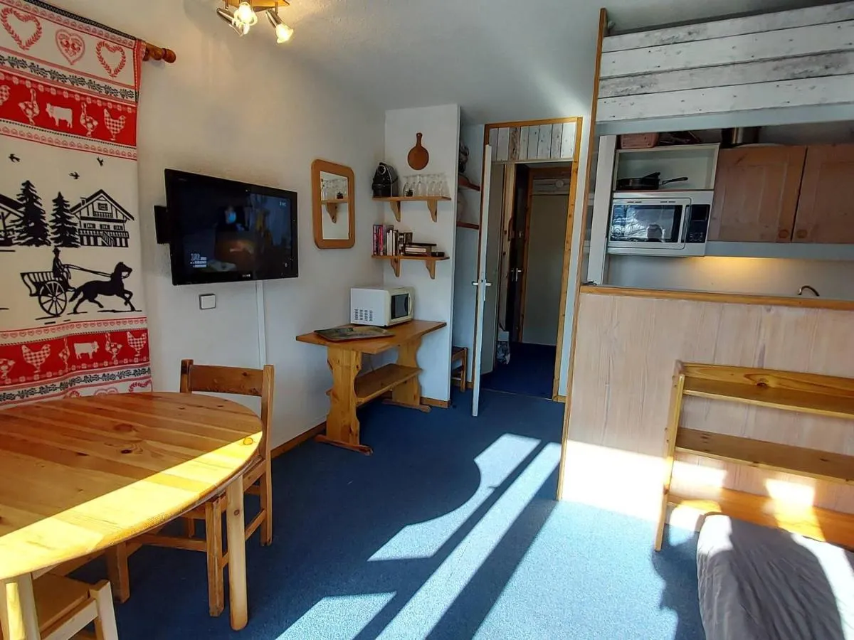 Image 5 of Valmorel Crève Coeur 2 Pièces – Animaux Acceptés, Parking, Balcon – FR-1-356-504