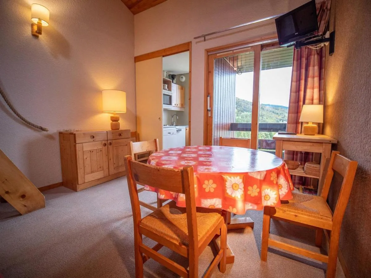 Image 2 of Valmorel : Duplex cosy au pied des pistes, balcon, animaux admis ! – FR-1-356-299