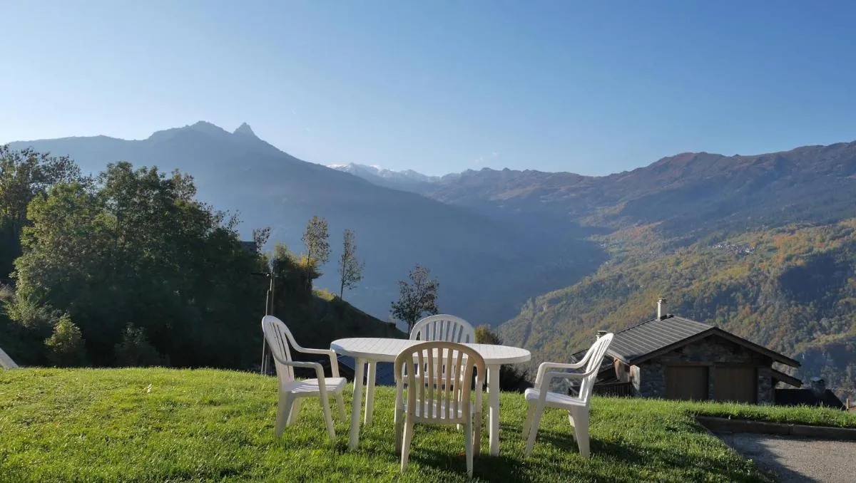 Image 3 of alpes studio