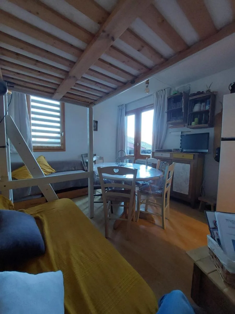 Image 1 of appartement aux coches 6-8 personnes 1 chambre 23m2