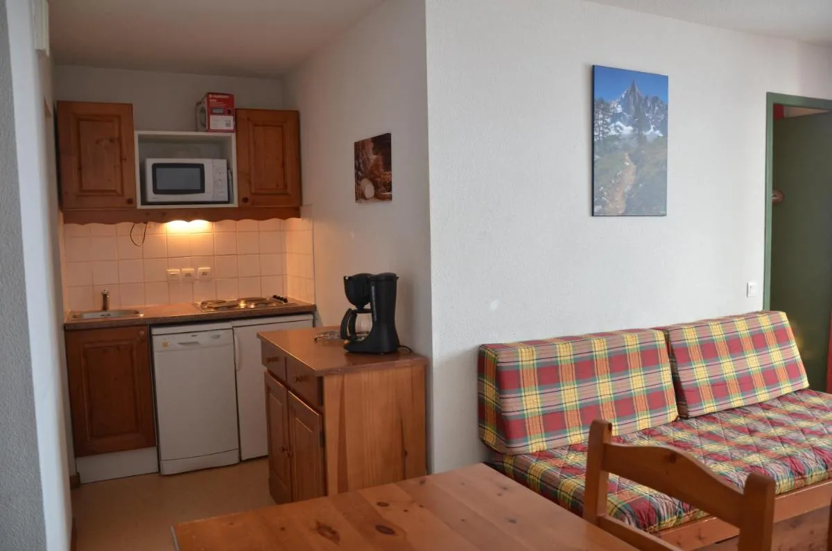 Image 4 of appartement vue degagée dans une station familiale