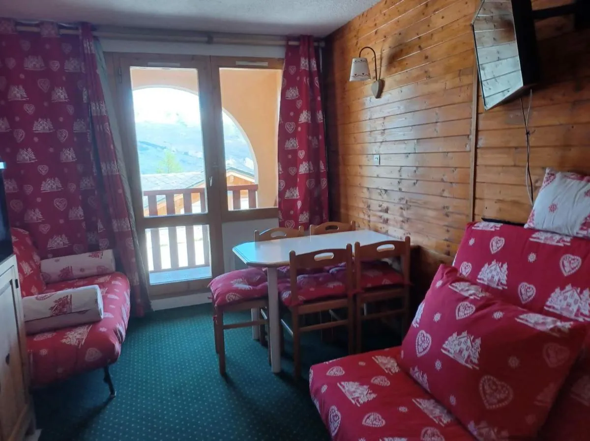 Image 2 of appart entierement renové les coches – la Plagne