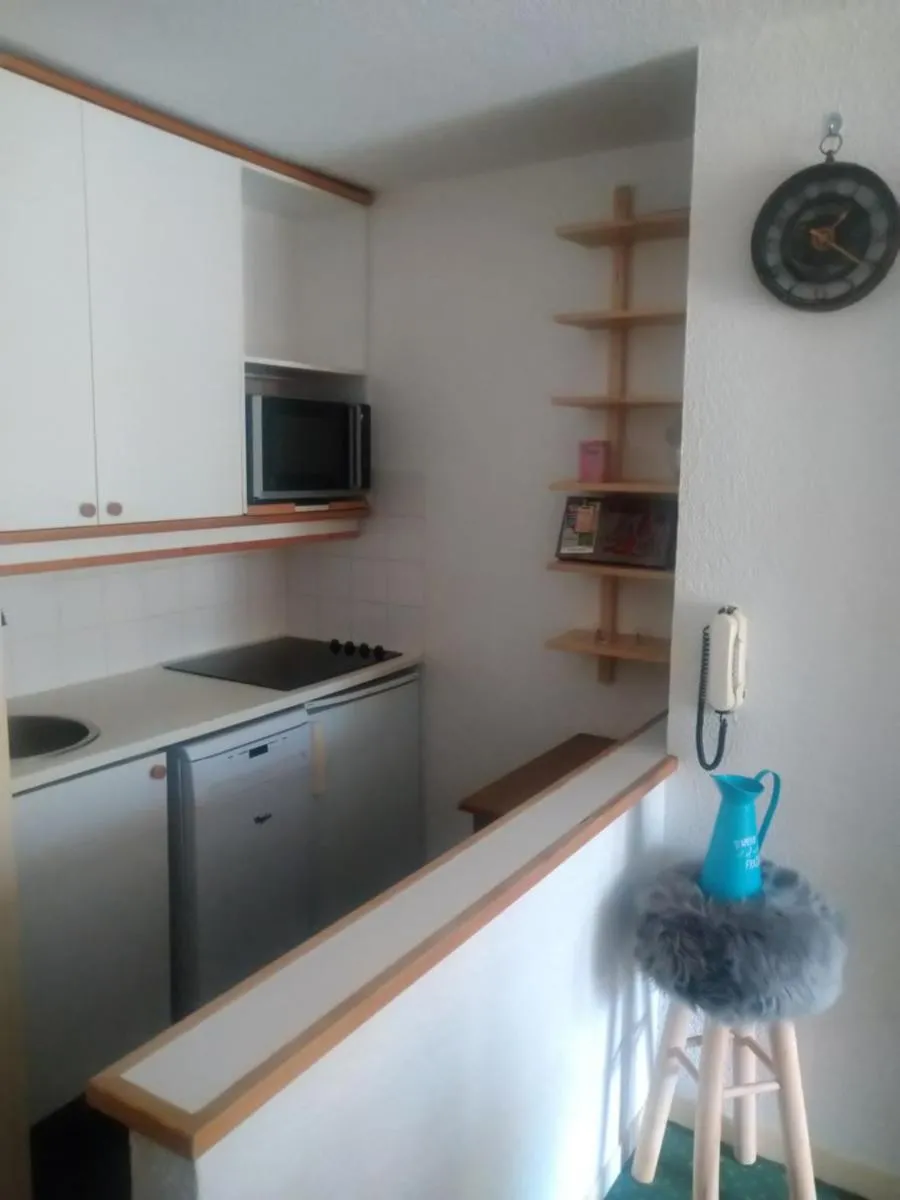 Image 4 of calisto110