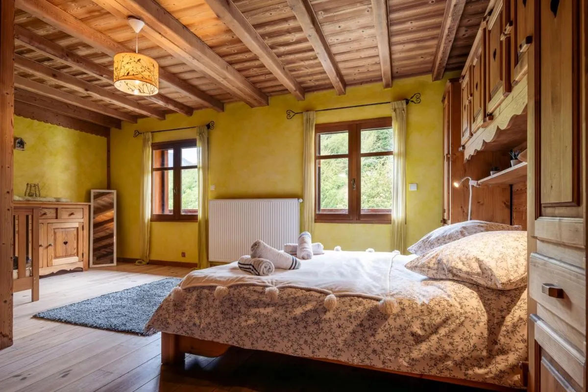 Image 2 of la maison des cerries