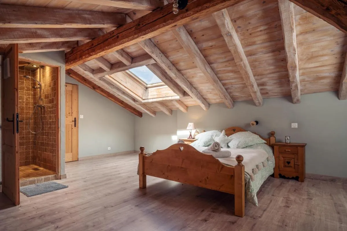 Image 4 of la maison des cerries
