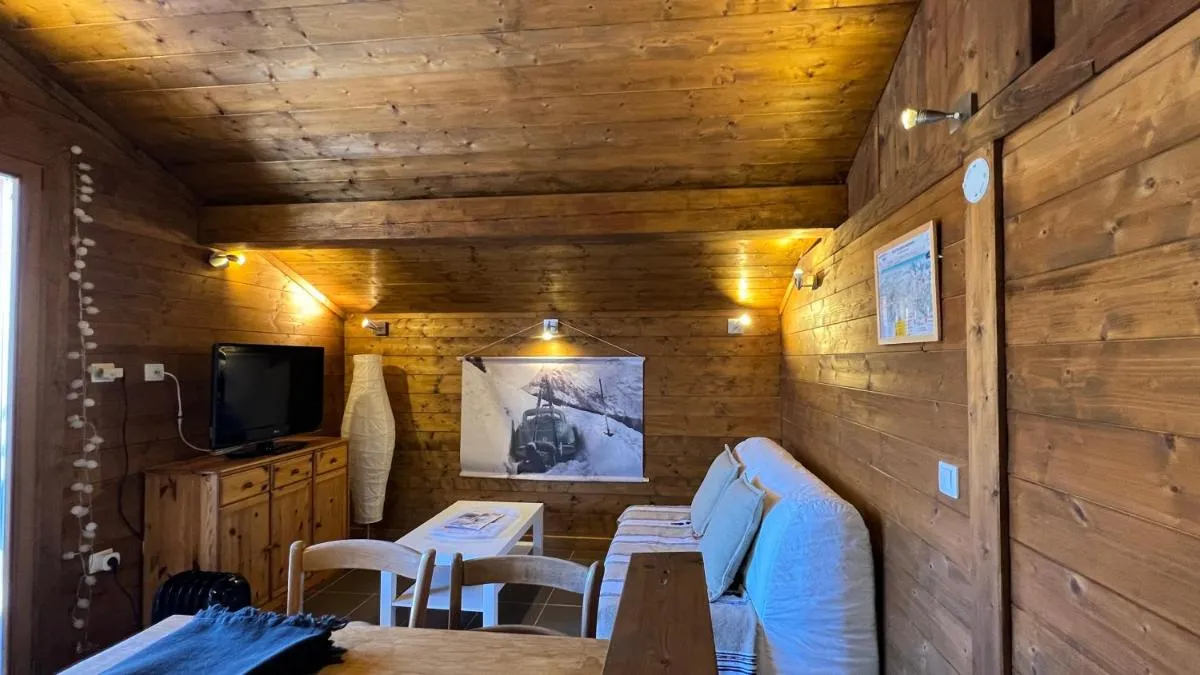 Image 3 of mini duplex dans chalet
