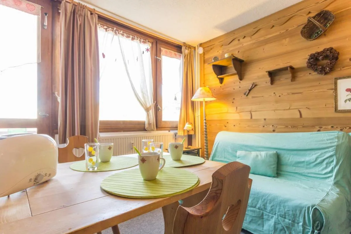 Image 1 of quiet studio with terrace view on Mont-Blanc