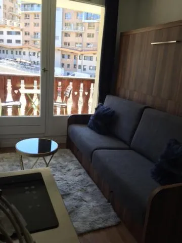 Image 2 of studio cabine chalet club III entièrement rénové