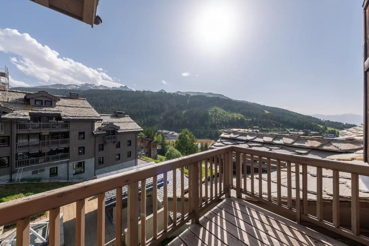 Image 4 of 4 Bedrooms Penthouse in Courchevel 1650