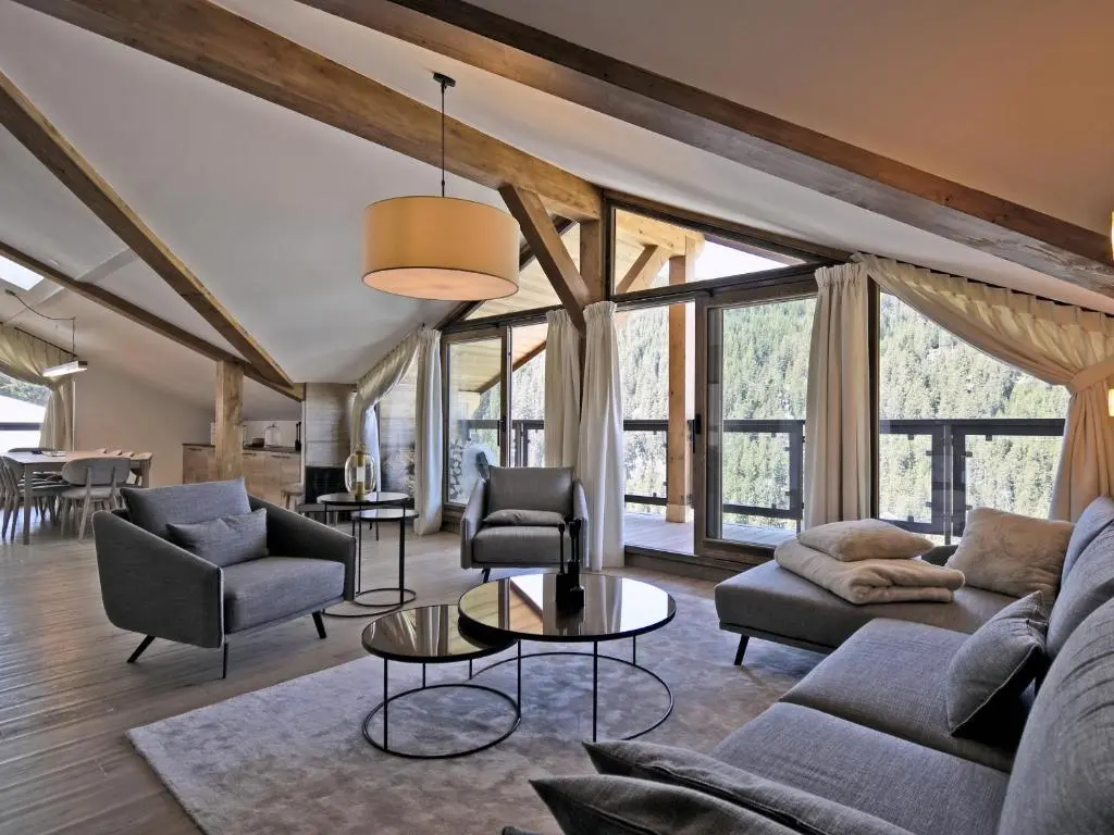 Image of Appartement rénové avec ski aux pieds, 4 chambres et prestations incluses à Courchevel – FR-1-613A-29