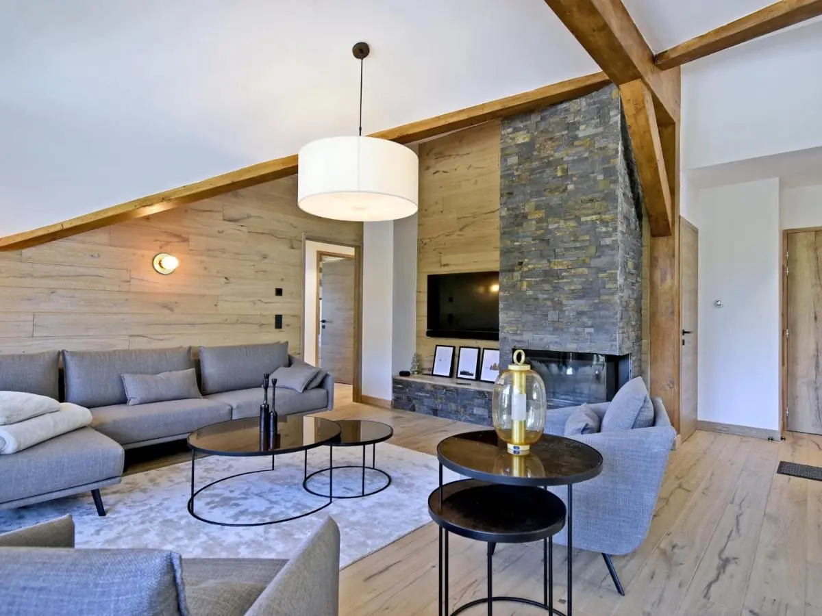 Image 4 of Appartement rénové avec ski aux pieds, 4 chambres et prestations incluses à Courchevel – FR-1-613A-29