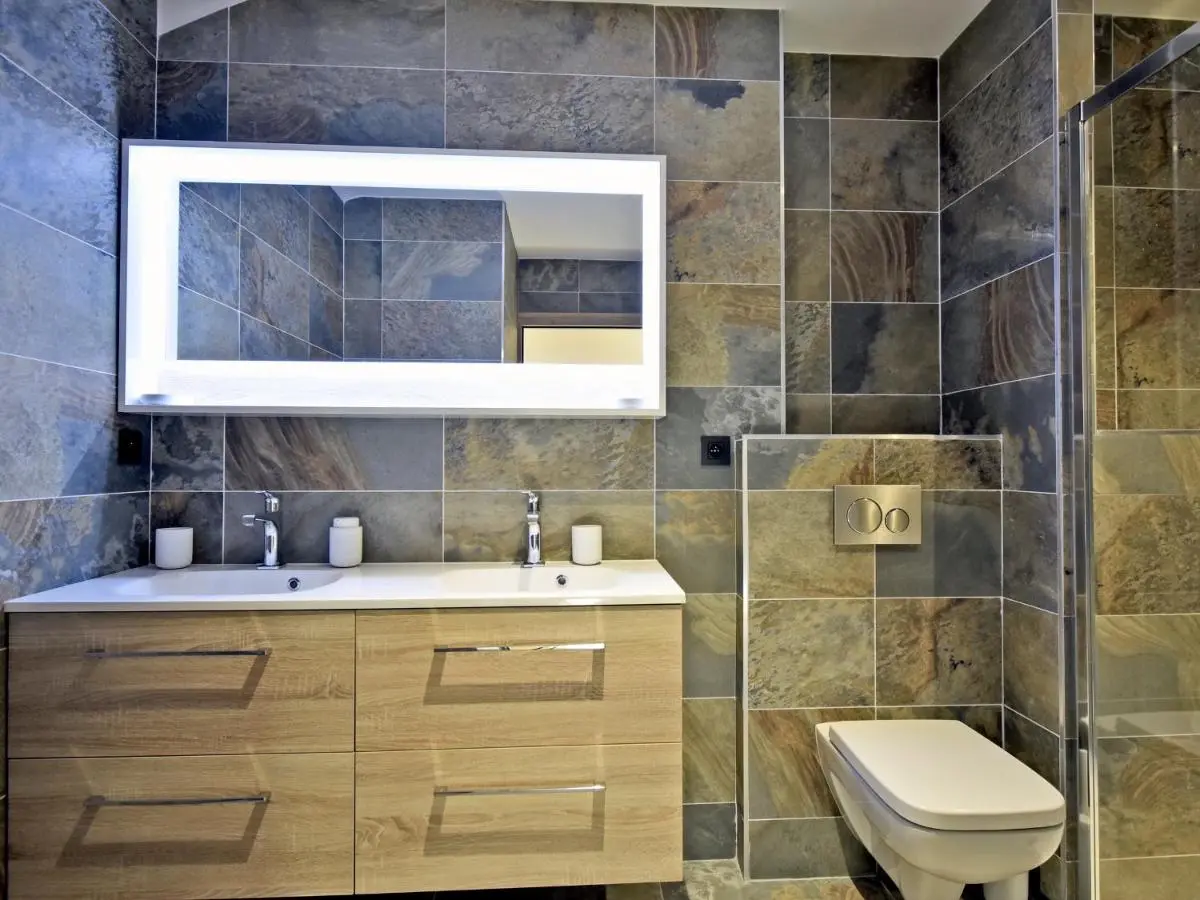 Image 6 of Appartement rénové avec ski aux pieds, 4 chambres et prestations incluses à Courchevel – FR-1-613A-29