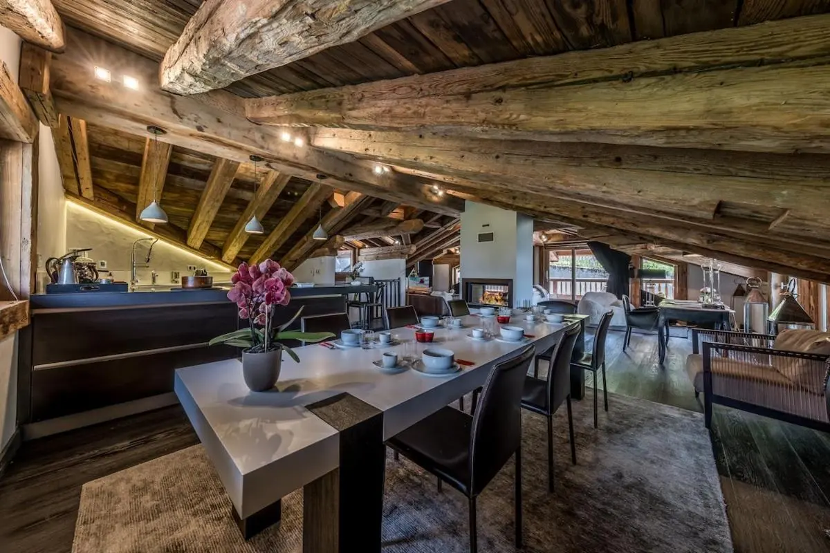 Image 3 of Chalet Artic – 5 bedrooms – Bed&Breakfast – Courchevel 1550