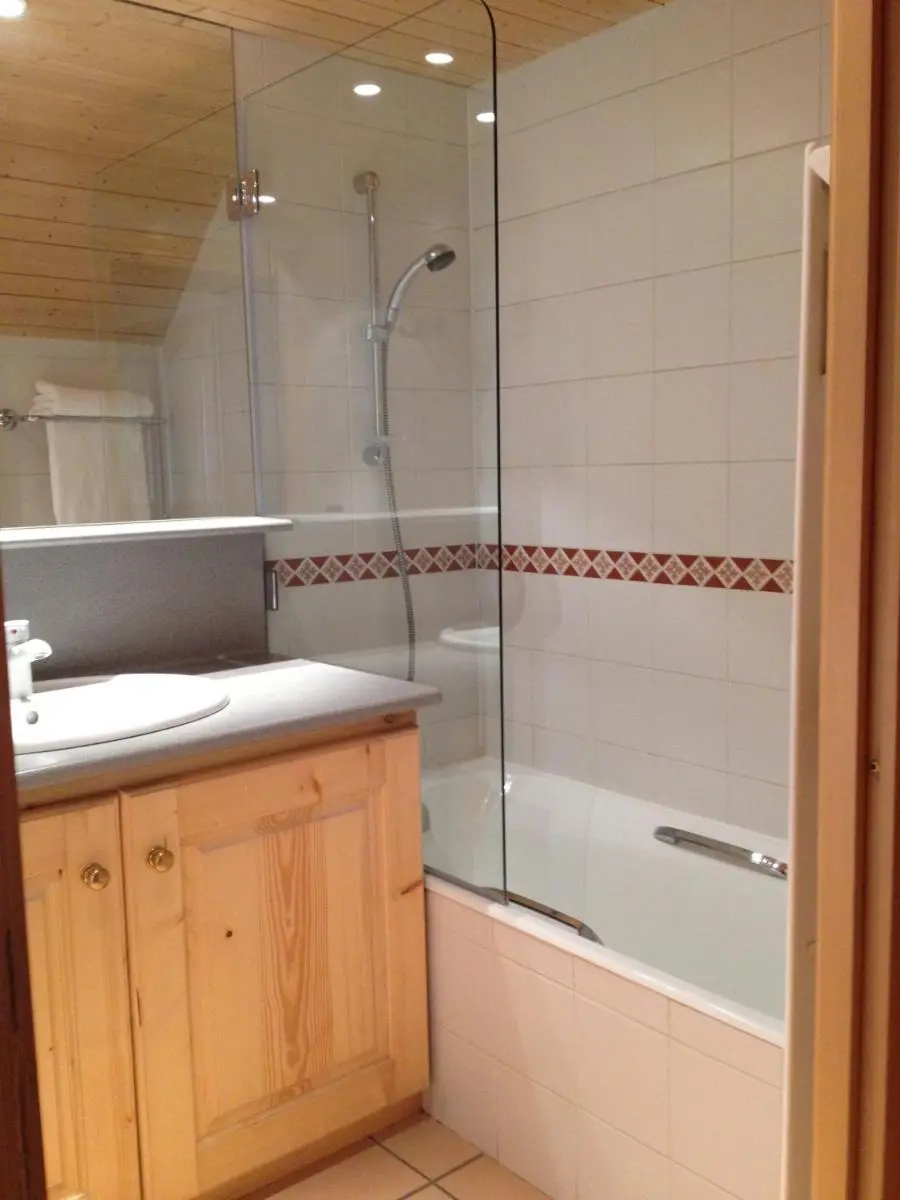 Image 3 of Chalet Lafarge