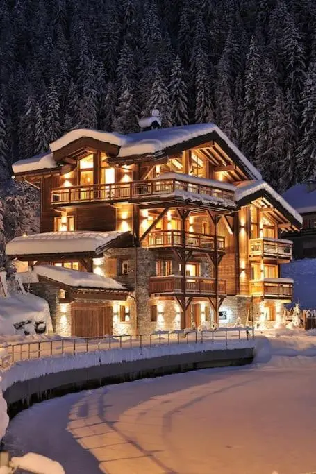 Image 5 of Chalet Le Moulin, Courchevel Le Praz, 6 chambres, Ski in, Ski out