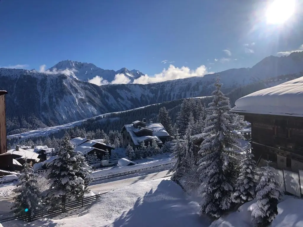 Image of Courchevel 1850 – 4 personnes – ski aux pieds – wifi gratuit