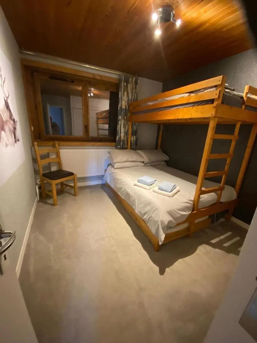 Image 3 of Courchevel Moriond 1650 – 2 Bedrooms – Sleeps 8