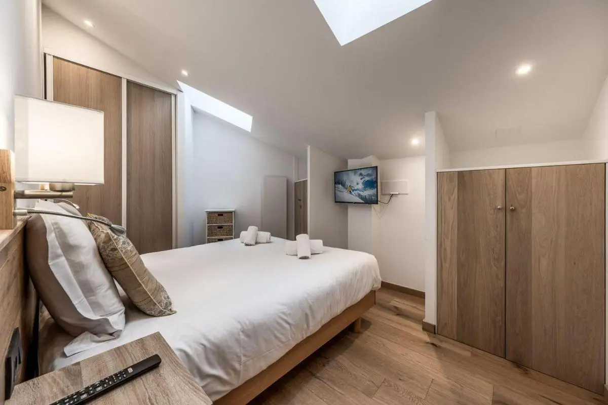 Image 4 of Courchevel cozy Penthouse with Views & Parking Residence Hellebore