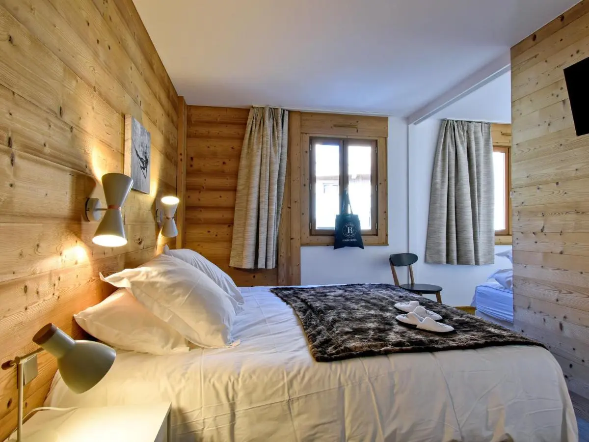 Image 6 of Luxueux Appartement 2 Chambres au Cœur de Courchevel 1850, Balcon, Parking et Services Inclus – FR-1-613A-7