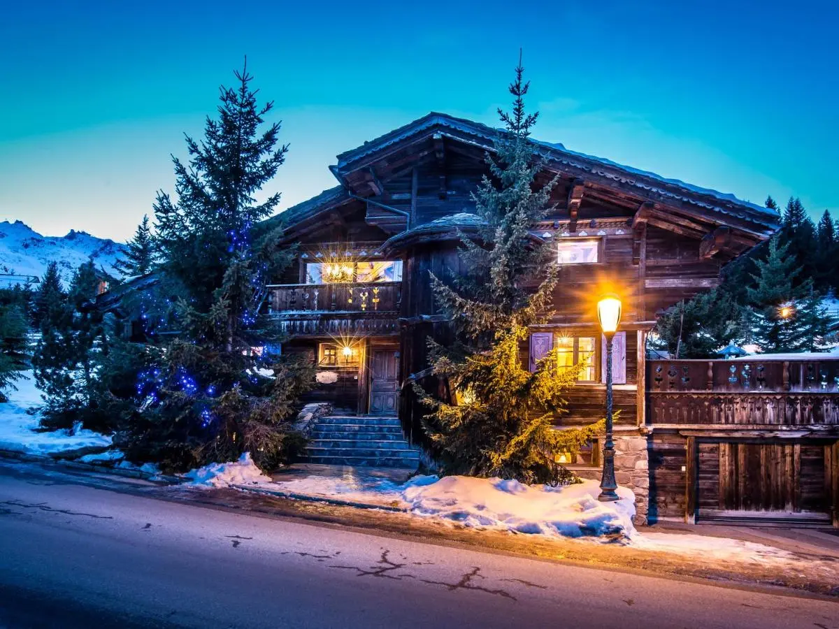 Image 5 of Luxueux Chalet à Courchevel avec Piscine, Hammam et Sauna – FR-1-613A-27