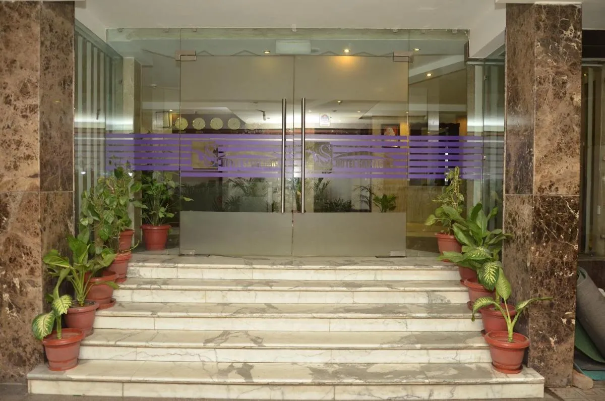 Image 3 of Airport Hotel Grand, New Delhi