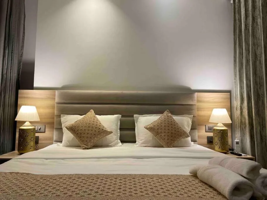 Image 1 of Best Panoramic (River& City)View