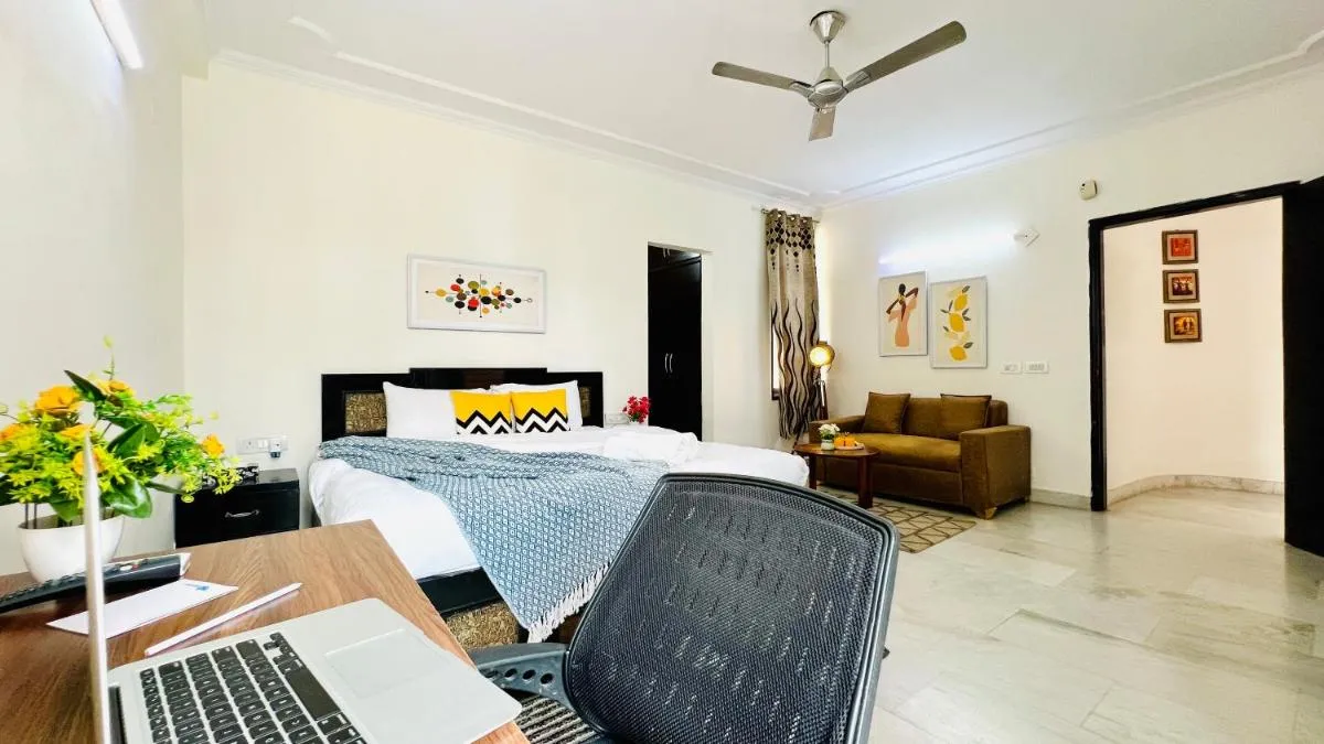 Image of BluO Studio – Defence Colony – BathTub, Kitchen