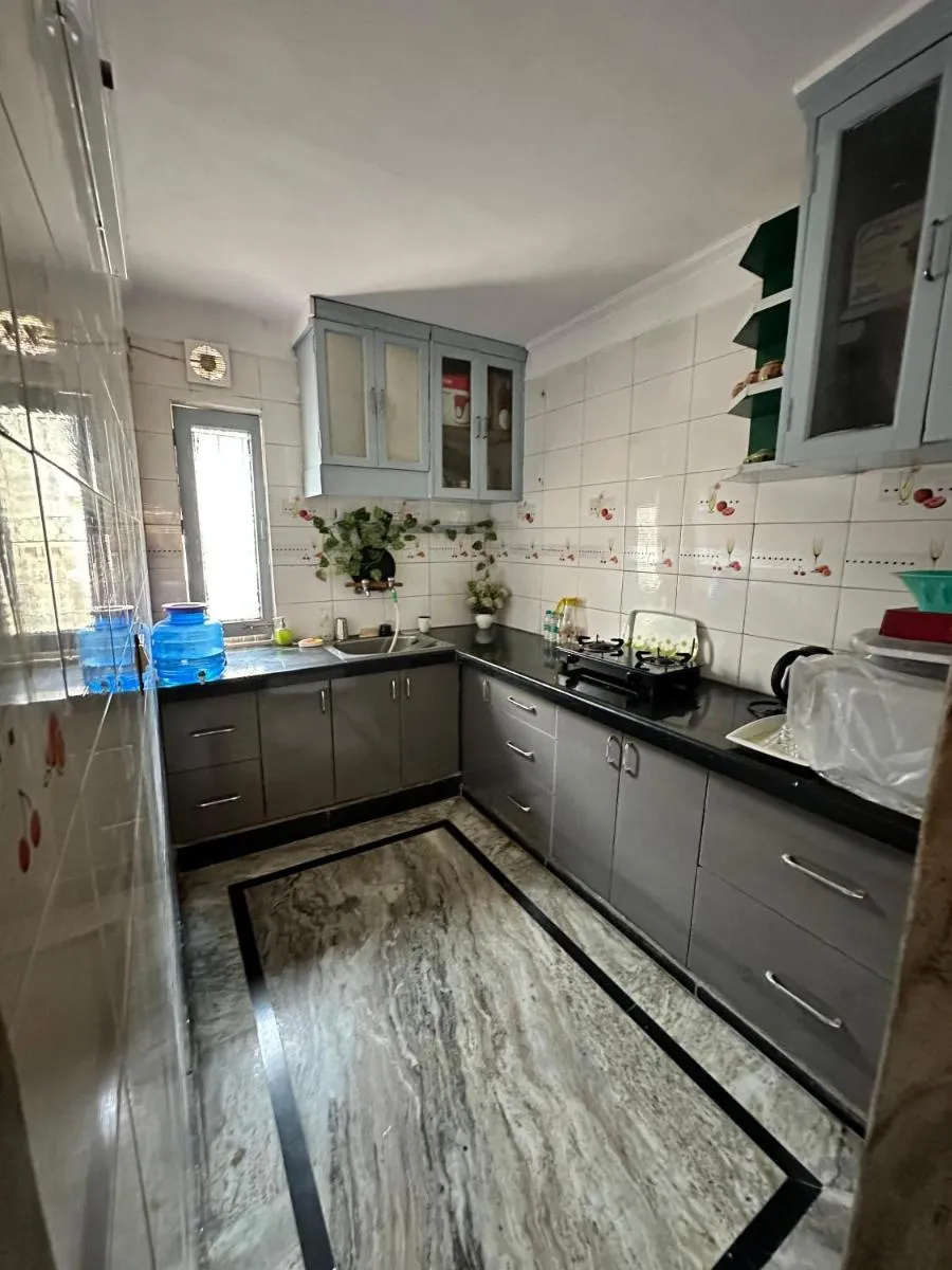 Image 6 of Breezy Rooftop Retreat