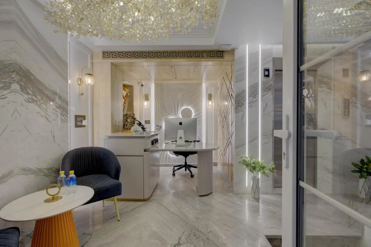 Image 1 of EMPIRE PLATINUM SUITES