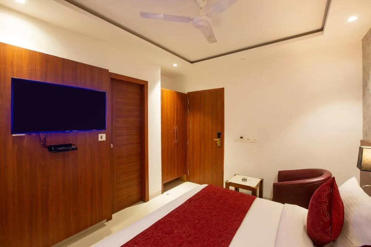 Image 2 of FabHotel Skye Suites